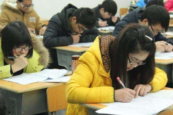 代表建议按各省高考人数分配招生指标，这一建议的本意是什么？