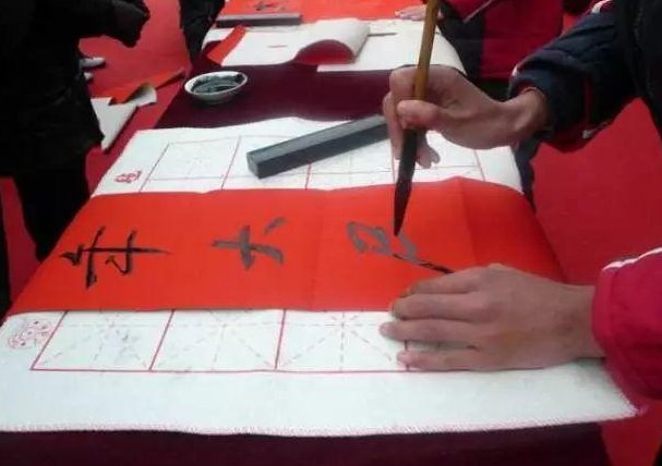 瑞雪兆丰年上联是什么（或下联）?