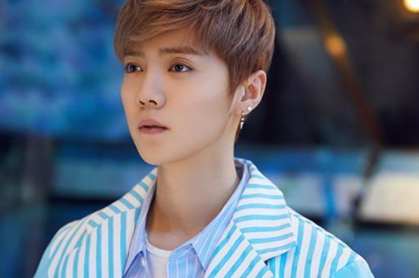 鹿晗在邓超生日当天为其P生日贺图，为何引起了网友的疯狂爆笑？