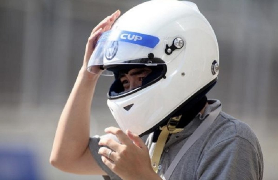 头盔成为戴在头上的刀片原因是什么？应该如何选择头盔才能避免被头盔伤到？