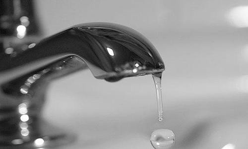 一个家用每天要用到多少升水？