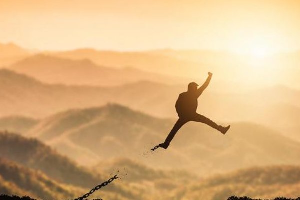 可望而不可即意思是什么