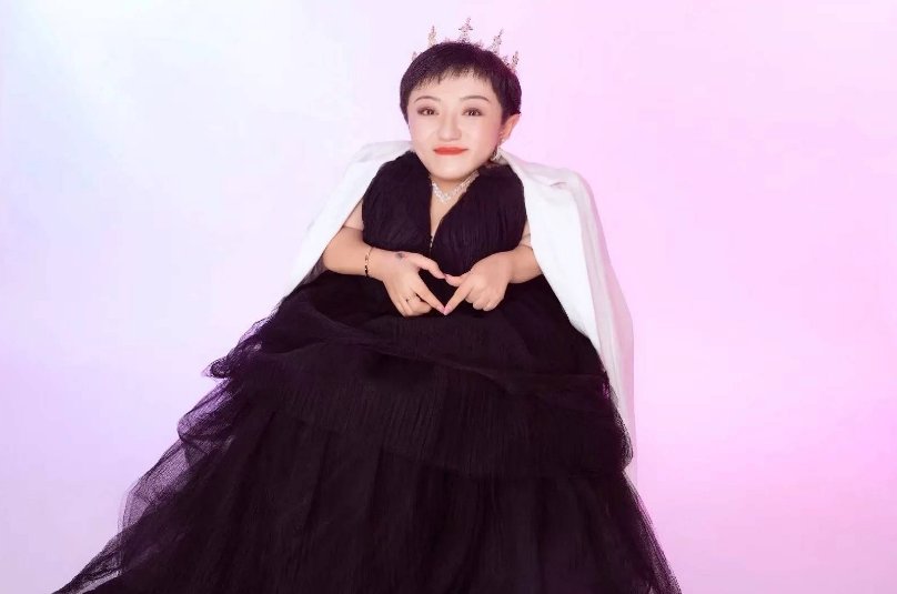 河南富婆李喜梅简介