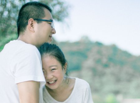 填英文表格式父女关系是译成：father and daughter，谢谢回答！