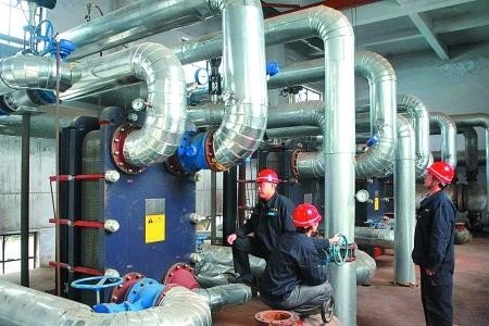 热电厂要供暖了，说中间要用换热站，这个“换热站”是做什么的？工作原理是什么？