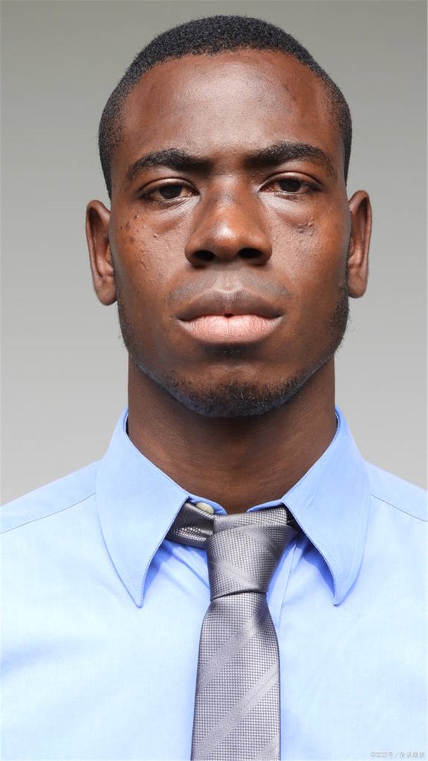 女子曾经和黑人同居过，男朋友知道后什么反应？