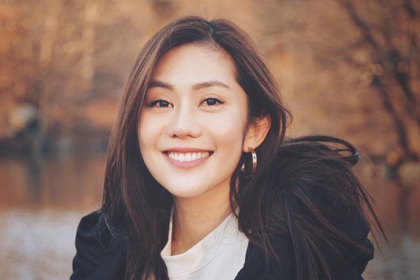 妈妈是著名演员，为何王宇婕39岁依旧单身？