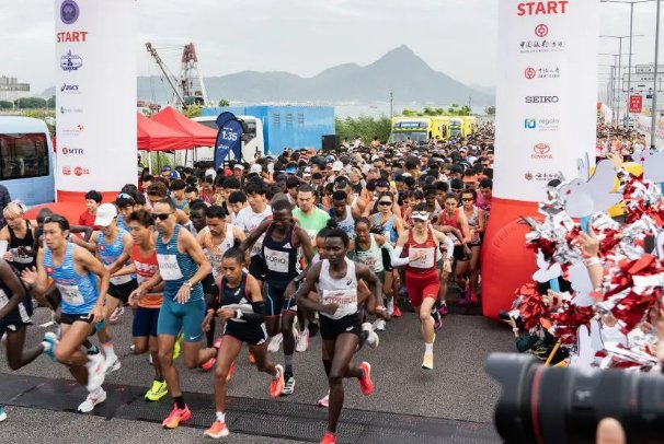 马拉松赛跑中的马拉松一词是指