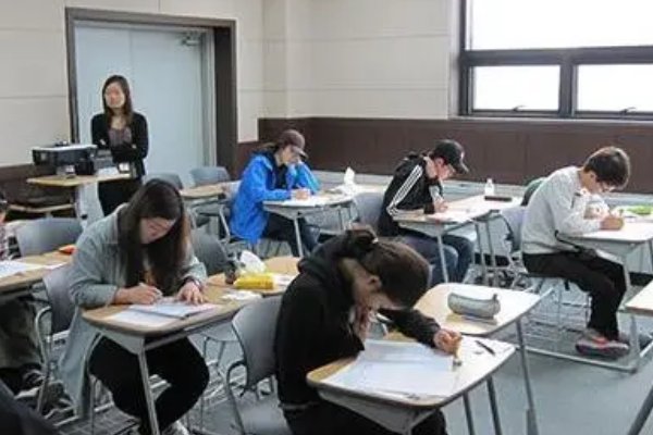 三级英语成绩怎样查询？