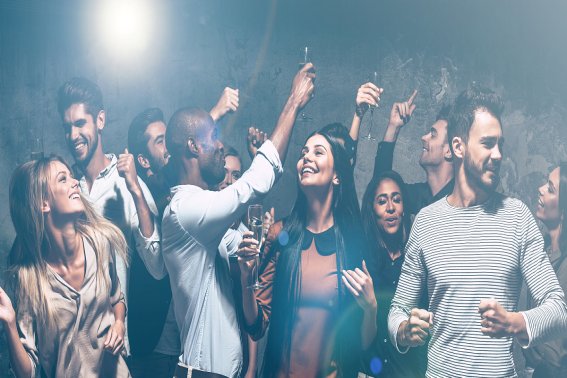 多年不见的朋友感慨的句子