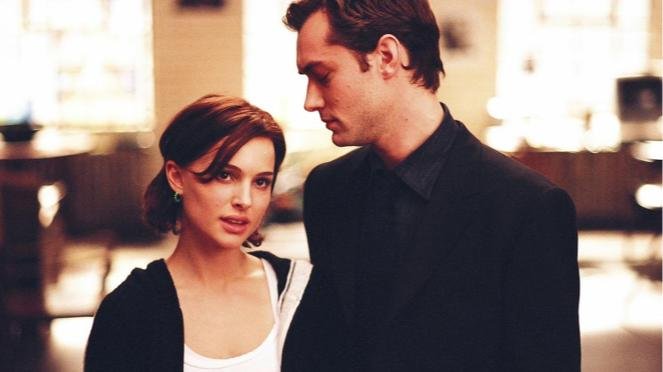 好朋友让我离她远点，我应该怎么做？