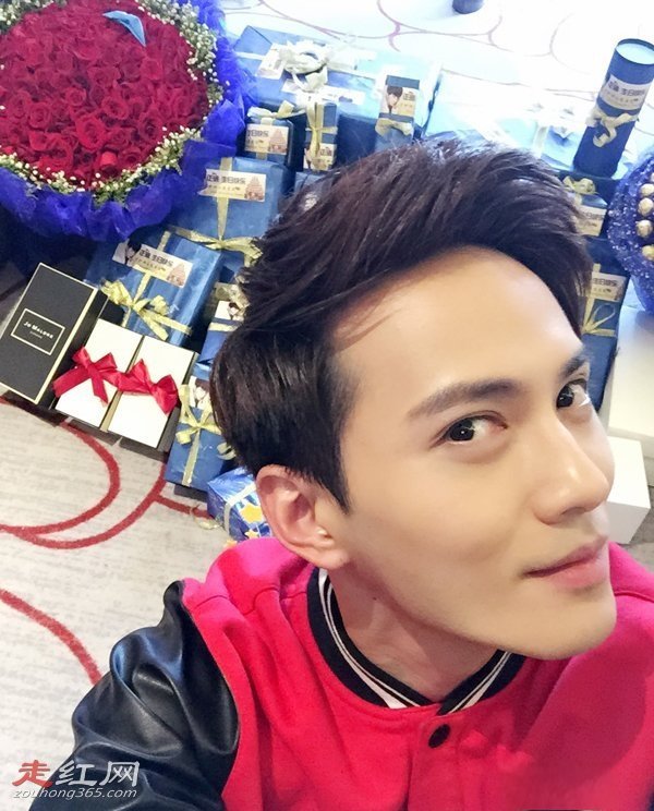 戚薇徐正曦结婚照片是情侣吗 合作完两人并没有断了联系