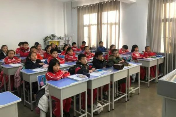 名扬四海成语意思解释