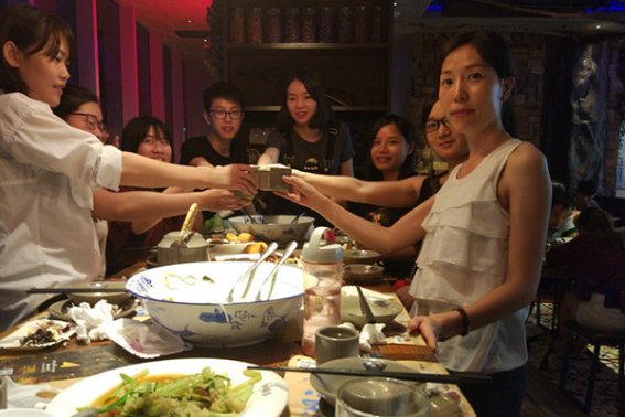 多年不见的朋友感慨的句子