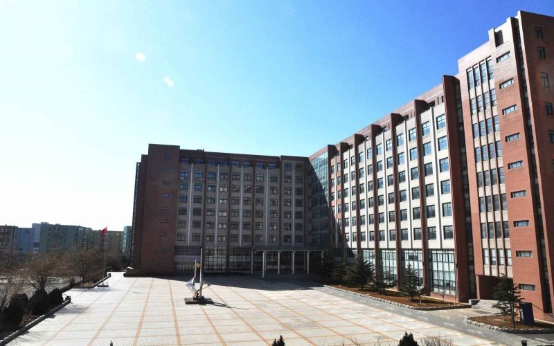 大连理工大学城市学院是什么学校？