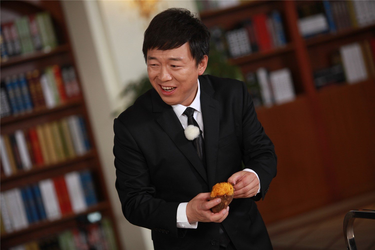 黄渤耗资过亿的《冰之下》，16年杀青，17年获奖，为什么19年才上映？