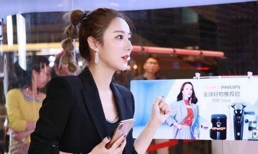 林依轮说薇娅在病床上选品，这些年她为了事业有多拼？