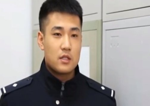 江苏一女子卧铺上醒来发现脚上有不明液体，警方对此有何说明？