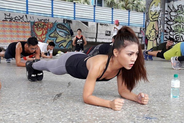 艾怡良被那英淘汰，现拿金曲奖，如何在逆境中证明自己？