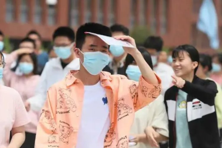 高考一本线是多少分