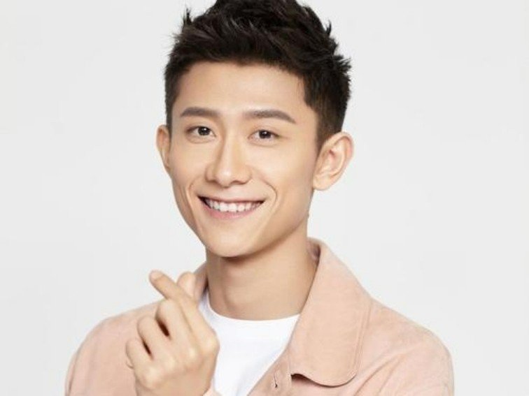 张一山不跟张俪演戏的原因