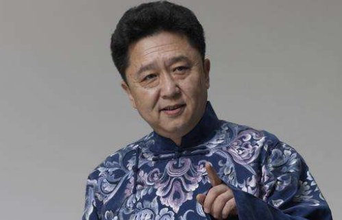 德云社全部人员名单（最好按辈分排） 最后（请加上还没有成角儿） 谢谢