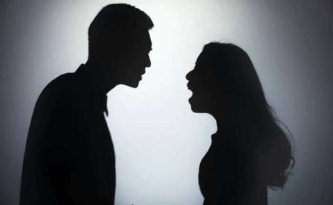 起诉女友还钱胜诉引热议，分手后要求女朋友还钱合理吗？