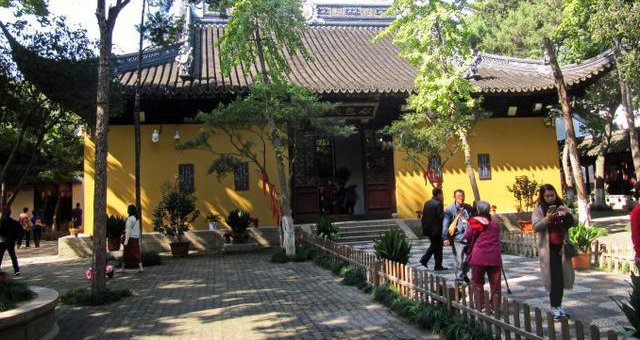 人生哪能多如意，万事但求半称心