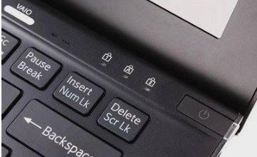 鼠标指针旁边的三个灯有什么用？