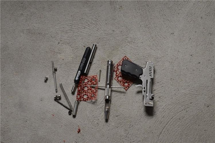 男子在父亲遗物中发现一把长枪，主动上缴派出所，这是一把什么枪？