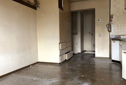 陕西男子刚买房子5天后成凶宅，你如何看待此事