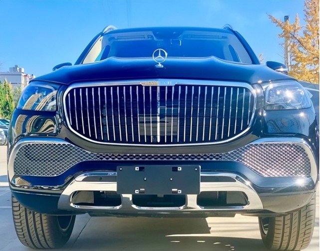 唐山涉案人员开的奔驰迈巴赫480，车牌号7777，到底值多少钱？