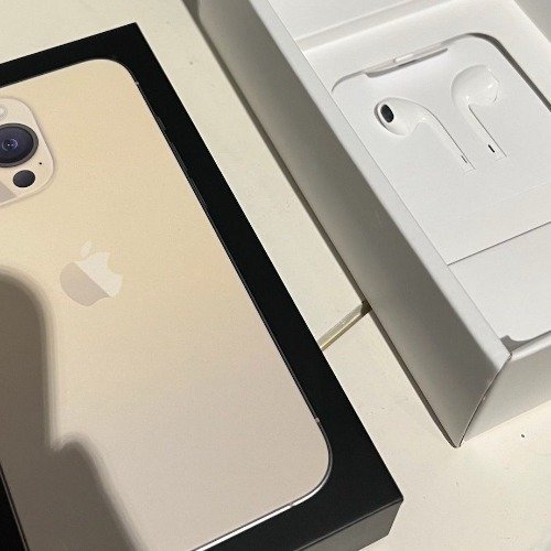 法国的iPhone13仍送耳机，送的同款耳机在中国售价如何？