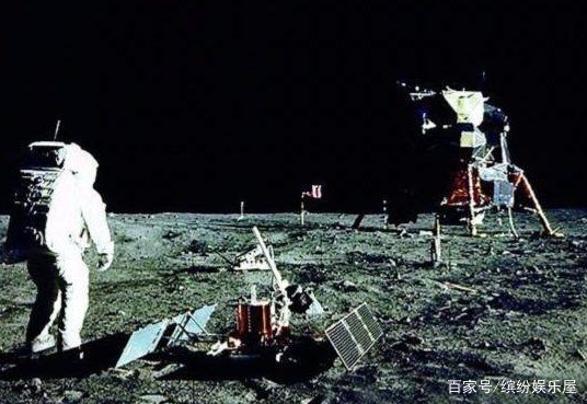 美国人第一次登上月球是哪一年？有什么发现呢？