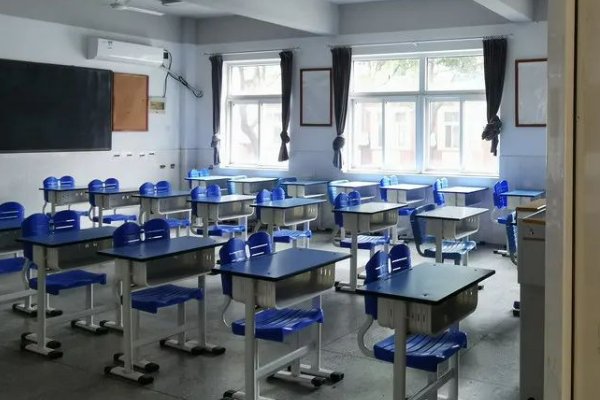 浙江求是高复学校学费