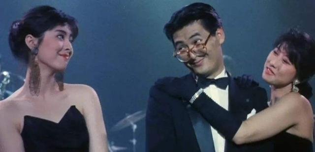 她苦苦爱了23年，站在林青霞身边是否也毫不逊色？