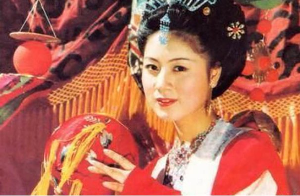 马兰在和余秋雨婚前有过感情经历吗，结过几次婚？