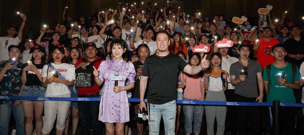 杨坤的一年 32 场演唱会是什么样规模的演唱会？