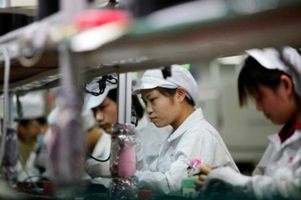 为什么富士康的员工不选择离职，反而选择跳楼？