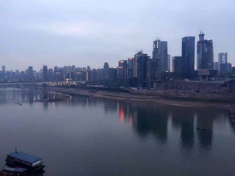 重庆洪崖洞商业街被淹，居民该如何生活？