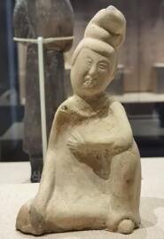 博物馆现心塞女俑，心塞女俑究竟长什么样?