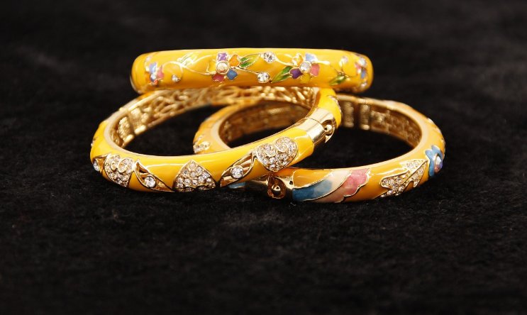 手镯上有JTF是什么意思？