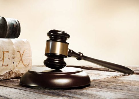 江苏一女子卧铺上醒来发现脚上有不明液体，警方对此有何说明？