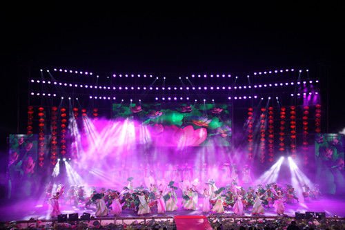 和谐欢歌的歌词内容