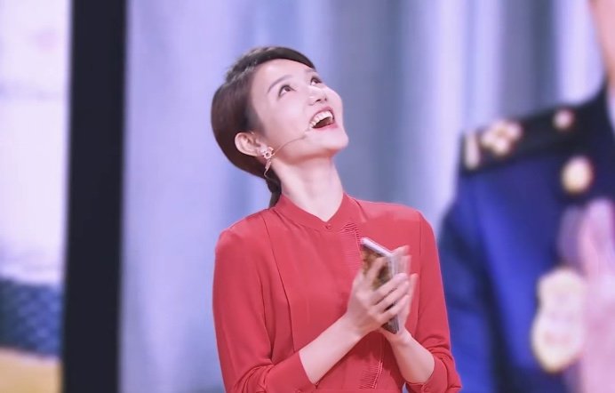 千人通过5G视频连线一同背诗，你被这个场景震撼了吗？