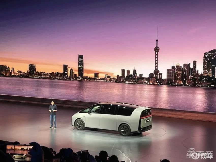 市值大跌730亿,李想微博停更一周,理想汽车怎么了?