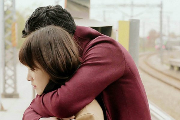 大学生应该树立怎样的恋爱观、婚姻观？