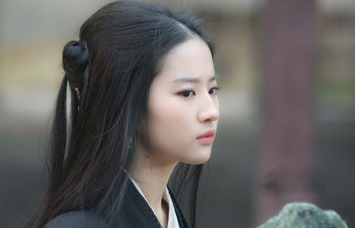 刘亦菲回应花木兰提名奥斯卡，她说了什么？