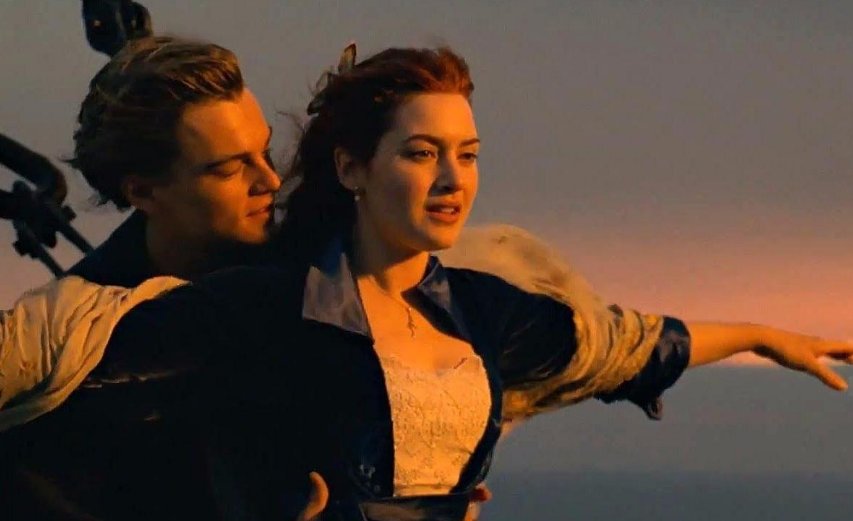 《泰坦尼克号》的导演具体是怎么拍摄这部电影的？