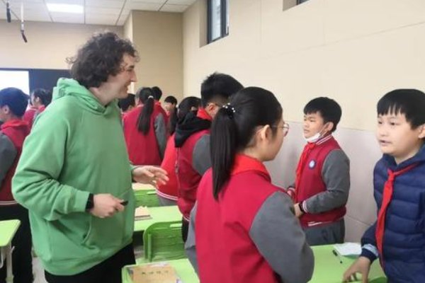 用每当......就......造句